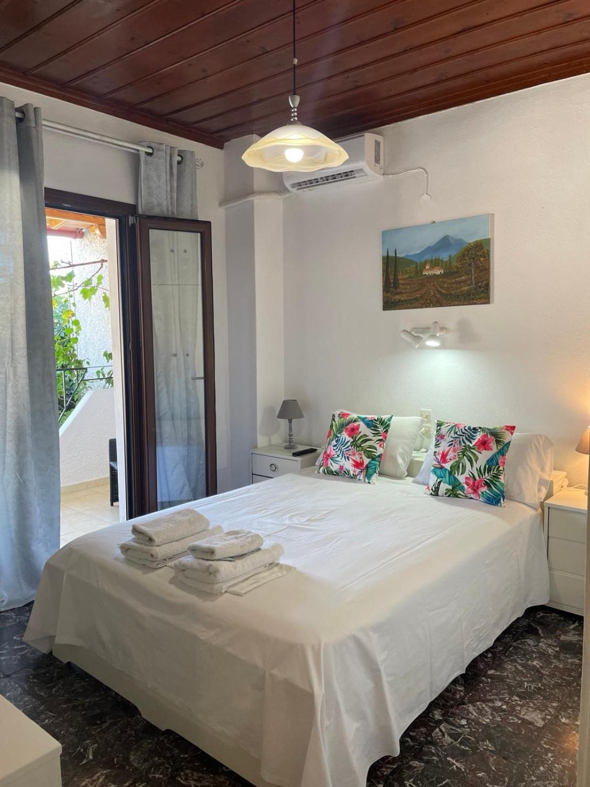 Katerinas Apartmens สเกียธอสทาวน์ ภายนอก รูปภาพ